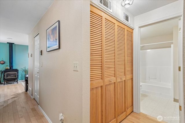 11222 Country Club Place, Anderson Island, WA 98303
