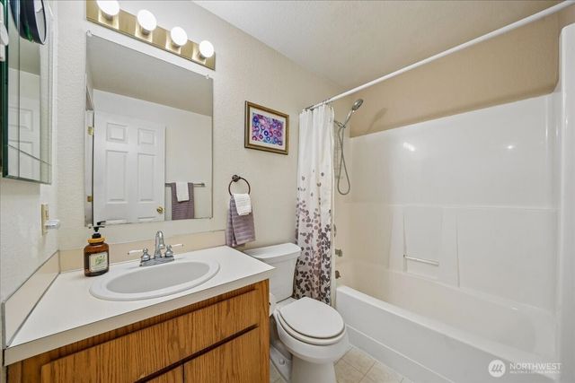 11222 Country Club Place, Anderson Island, WA 98303