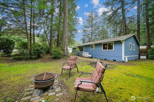 11222 Country Club Place, Anderson Island, WA 98303