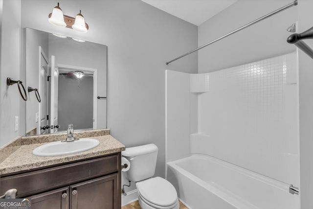 57 Red Rock Court NE, Ludowici, GA 31316