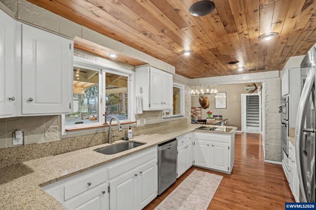 6816 Waconda Rd NE, Salem, OR 97305