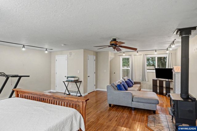 6816 Waconda Rd NE, Salem, OR 97305