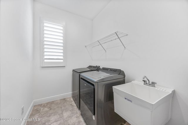 195 Loymer Circle, Merritt Island, FL 32953