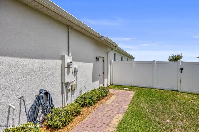 195 Loymer Circle, Merritt Island, FL 32953