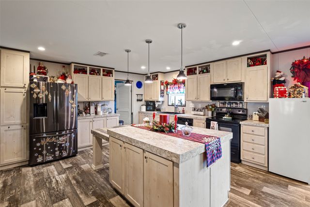 3208 Gregory Court, Granbury, TX 76048