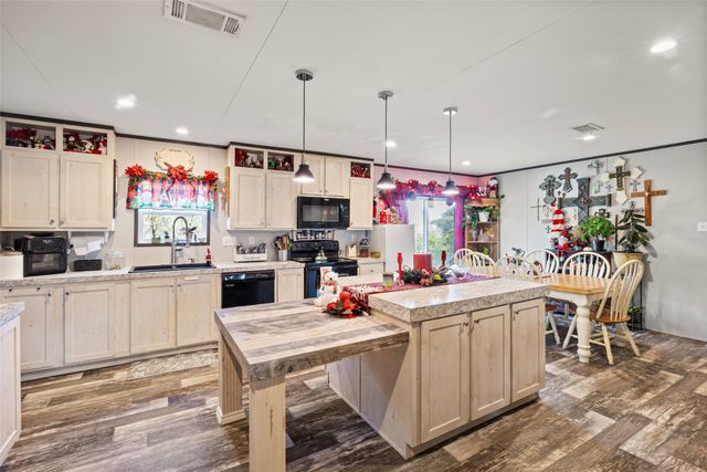 3208 Gregory Court, Granbury, TX 76048