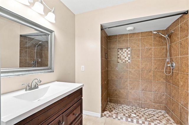 3873 SW Daisy Street, Port St. Lucie, FL 34953