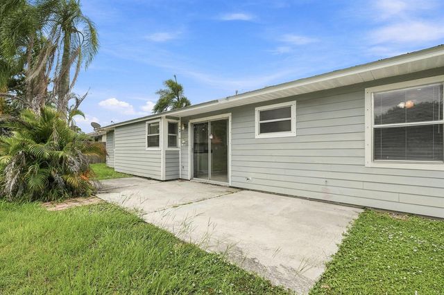 3873 SW Daisy Street, Port St. Lucie, FL 34953