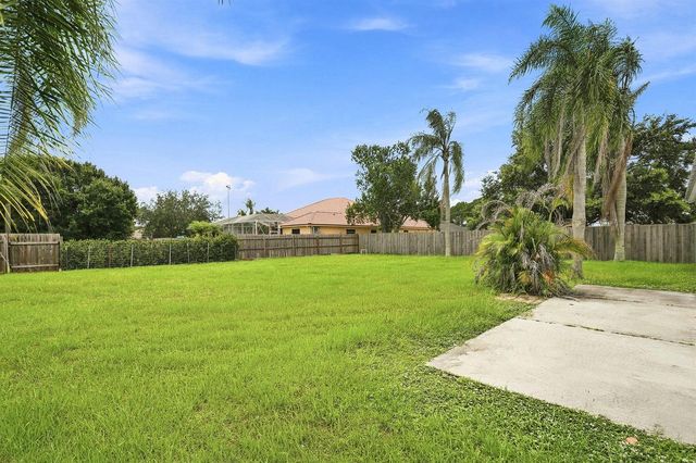 3873 SW Daisy Street, Port St. Lucie, FL 34953