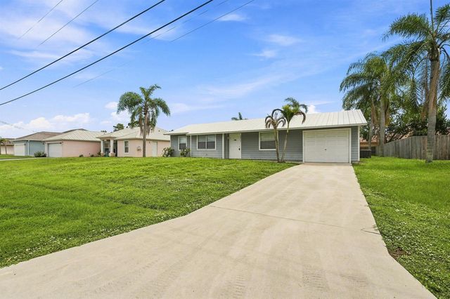 3873 SW Daisy Street, Port St. Lucie, FL 34953
