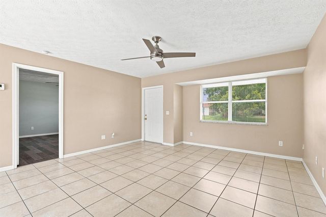 3873 SW Daisy Street, Port St. Lucie, FL 34953