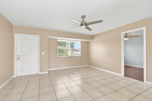 3873 SW Daisy Street, Port St. Lucie, FL 34953