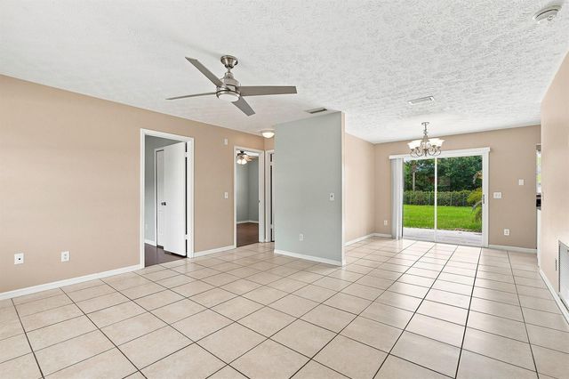 3873 SW Daisy Street, Port St. Lucie, FL 34953