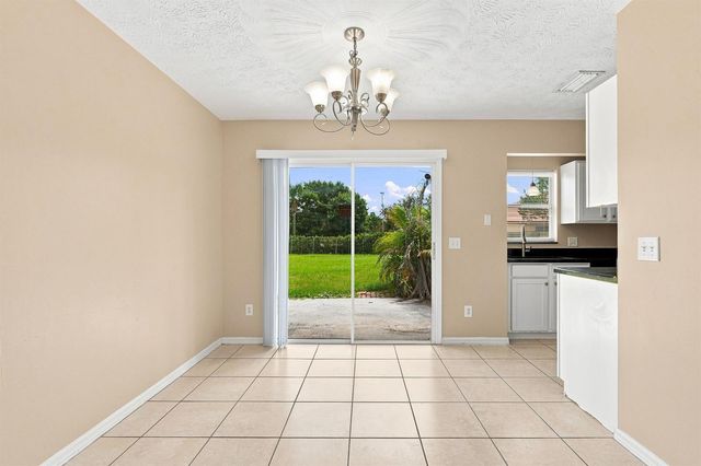 3873 SW Daisy Street, Port St. Lucie, FL 34953