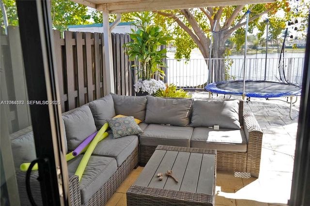 3461 SW 154th Ct, Miami, FL 33185