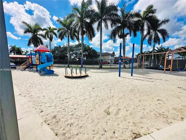 3461 SW 154th Ct, Miami, FL 33185