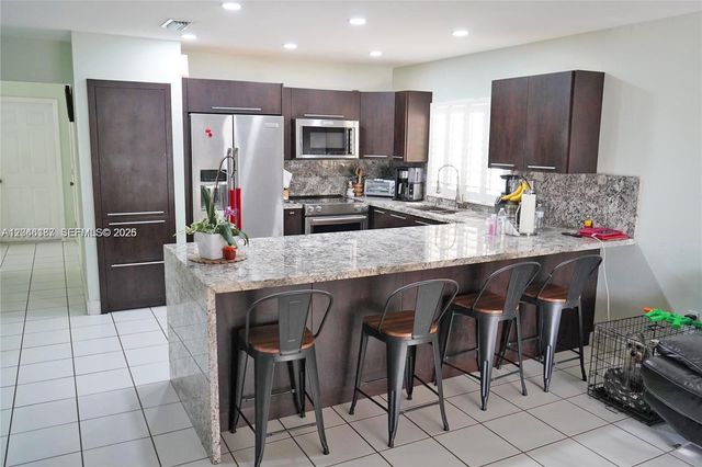 3461 SW 154th Ct, Miami, FL 33185