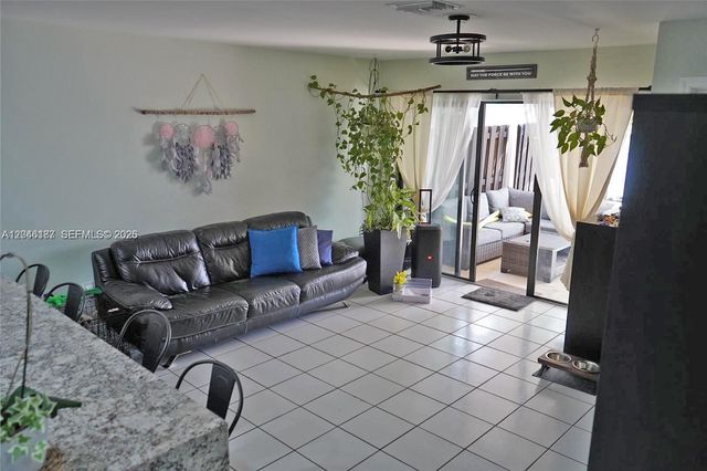 3461 SW 154th Ct, Miami, FL 33185