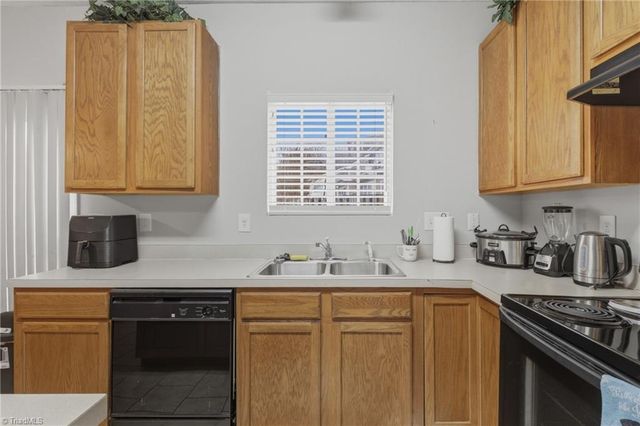 204 Heritage Creek Way, Greensboro, NC 27405