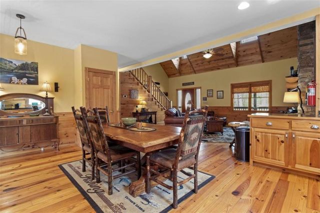 40 Graham Court, Ellijay, GA 30540