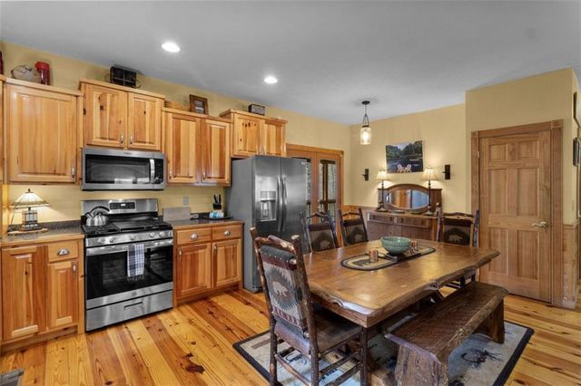 40 Graham Court, Ellijay, GA 30540