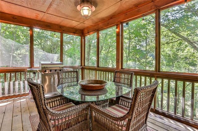 40 Graham Court, Ellijay, GA 30540