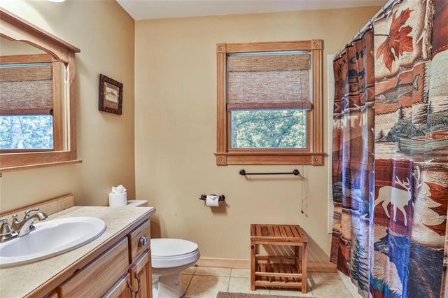 40 Graham Court, Ellijay, GA 30540