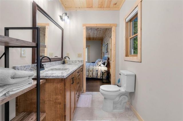 40 Graham Court, Ellijay, GA 30540