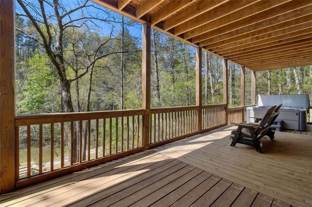 40 Graham Court, Ellijay, GA 30540