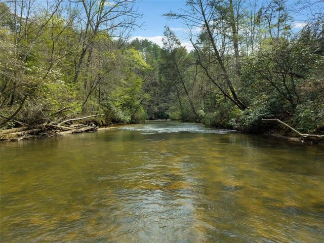 40 Graham Court, Ellijay, GA 30540