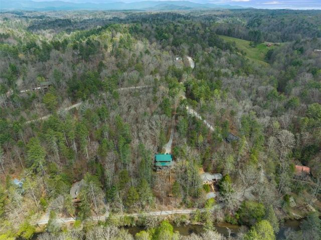 40 Graham Court, Ellijay, GA 30540