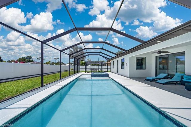 506 SW 5th ST, Cape Coral, FL 33991
