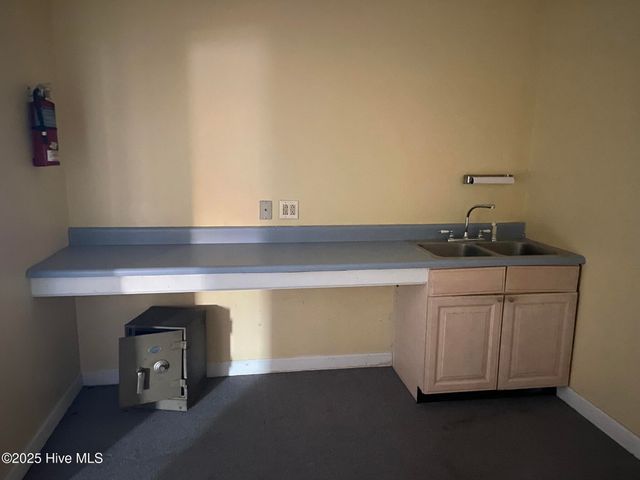 1831 Weeksville Road Suites N&O, Elizabeth City, NC 27909