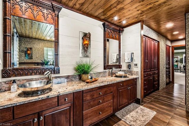 812 WESTBOURNE GROVE Court, Colfax, NC 27235