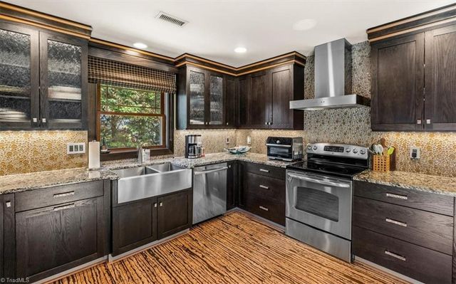 812 WESTBOURNE GROVE Court, Colfax, NC 27235