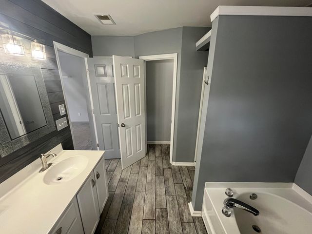 242 Medford Drive, Summerville, SC 29485