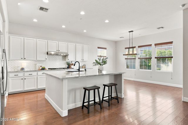 20794 W PROSPECTOR Way, Buckeye, AZ 85396