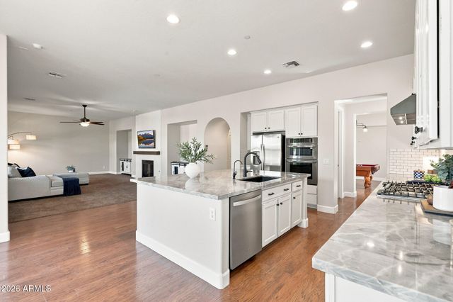 20794 W PROSPECTOR Way, Buckeye, AZ 85396