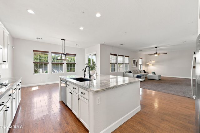 20794 W PROSPECTOR Way, Buckeye, AZ 85396