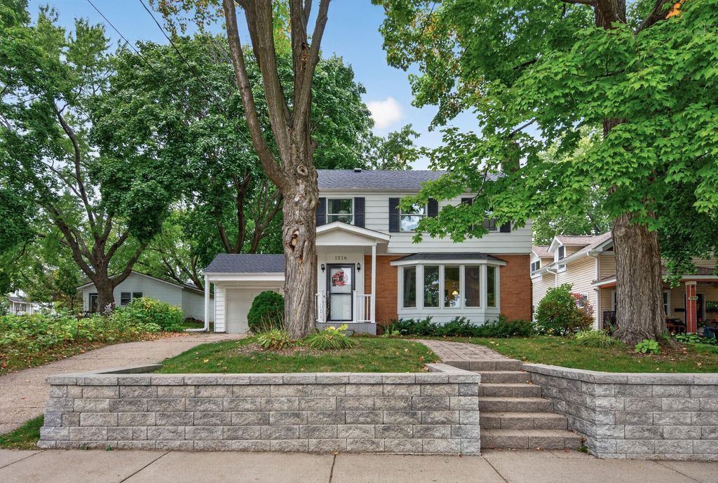 1216 1st Street S, Stillwater, MN 55082 — photo 2