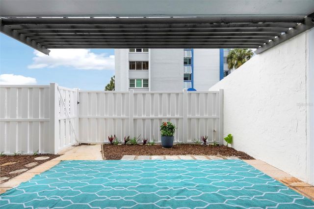 450 TREASURE ISLAND CAUSEWAY 105, Treasure Island, FL 33706