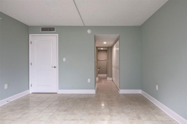 450 TREASURE ISLAND CAUSEWAY 105, Treasure Island, FL 33706