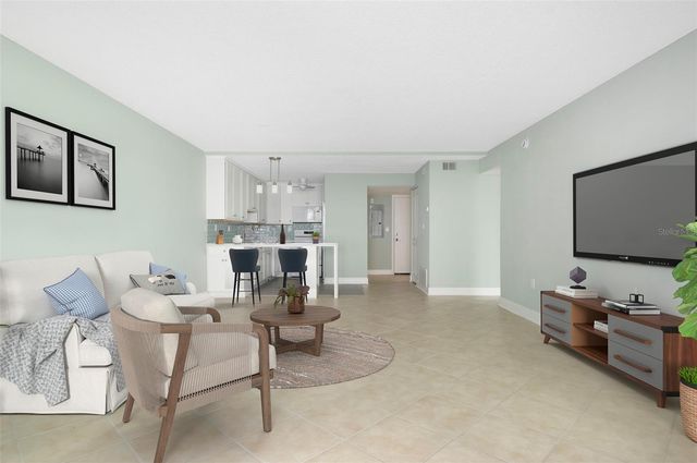 450 TREASURE ISLAND CAUSEWAY 105, Treasure Island, FL 33706