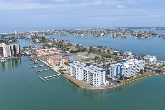 450 TREASURE ISLAND CAUSEWAY 105, Treasure Island, FL 33706