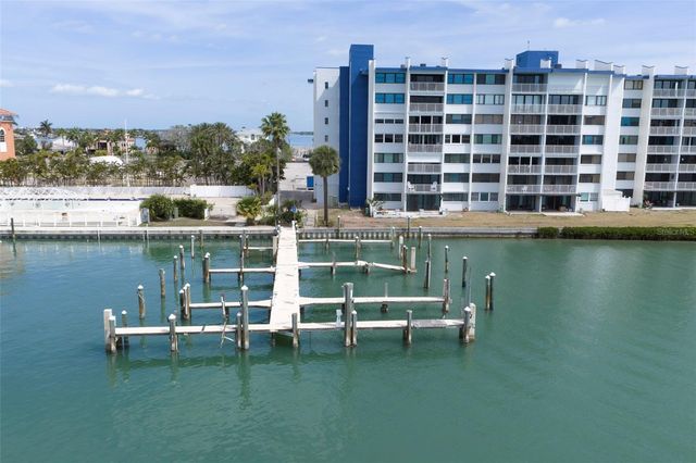 450 TREASURE ISLAND CAUSEWAY 105, Treasure Island, FL 33706