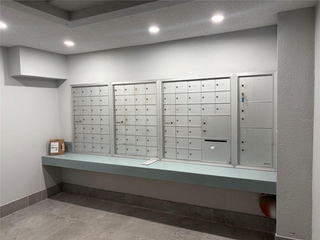 450 TREASURE ISLAND CAUSEWAY 105, Treasure Island, FL 33706