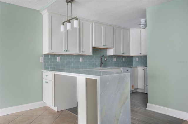 450 TREASURE ISLAND CAUSEWAY 105, Treasure Island, FL 33706