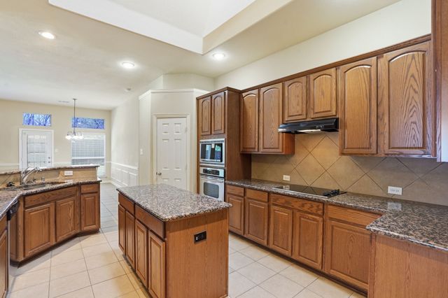 1455 Oxbow Drive, Cedar Hill, TX 75104