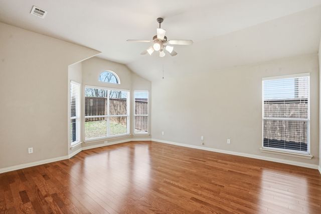 1455 Oxbow Drive, Cedar Hill, TX 75104