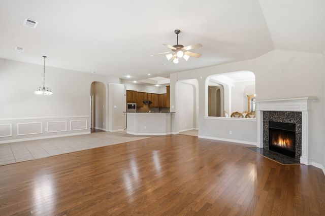 1455 Oxbow Drive, Cedar Hill, TX 75104